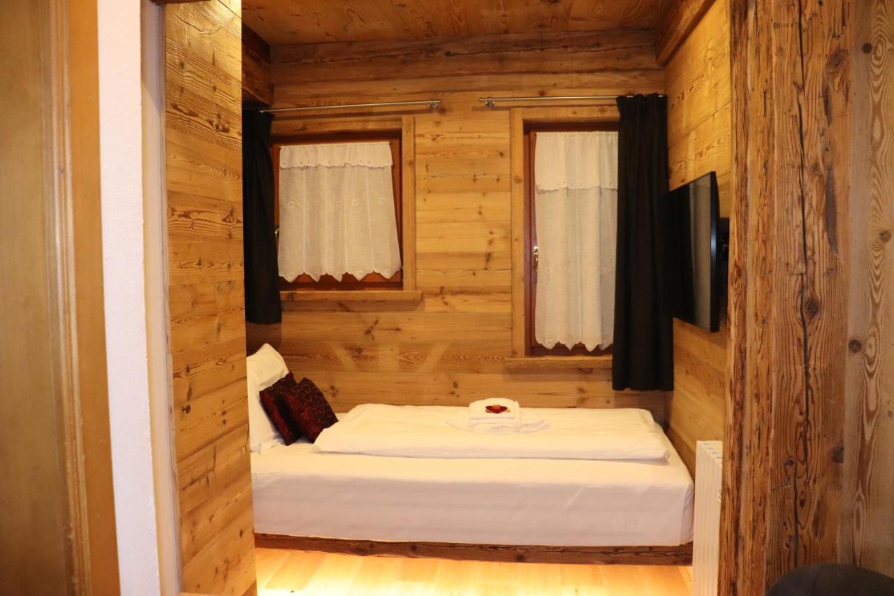 Hotel Ciasa Lorenzi Cortina dʼAmpezzo Exterior foto